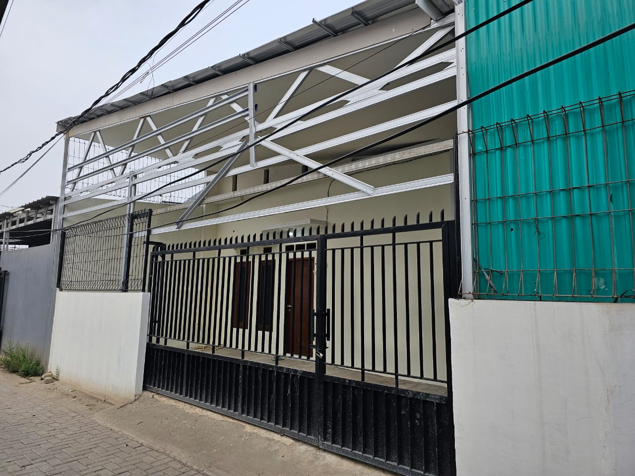 Disewakan Rumah Dekat Rs Eka Hospital di Harapan Indah Bekasi